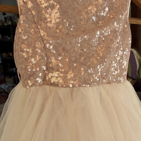 Elegant Pink Sleeveless Kids Dress - Picture 7 of 8